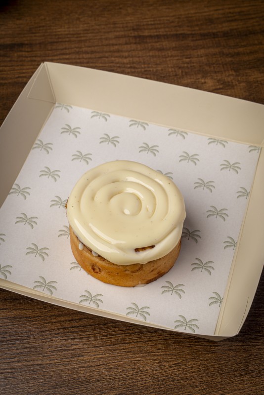 Plain cinnamon roll 